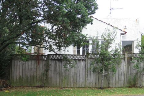 Photo of property in 21 Tirimoana Road, Te Atatu South, Auckland, 0602