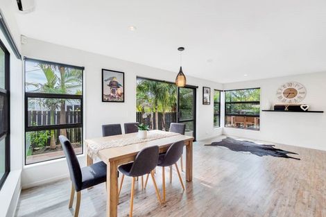 Photo of property in 6a Humphrey Kemp Avenue, Henderson, Auckland, 0612