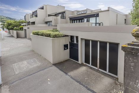 Photo of property in Highwic, 32u1 Hobson Street, Thorndon, Wellington, 6011
