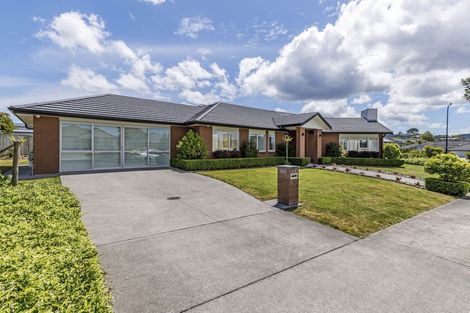 Photo of property in 83 Pohutukawa Parade, Riverhead, 0820