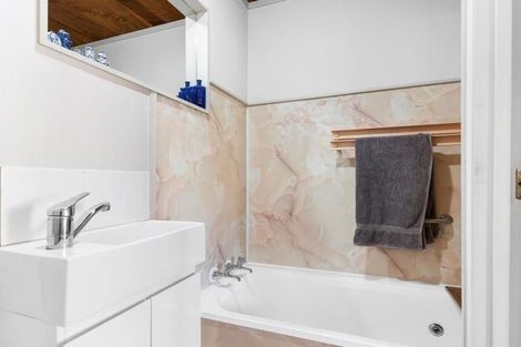 Photo of property in 116 Park Avenue, Whangamata, 3620