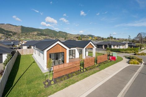 Photo of property in 1 Greenway Crescent, Hope, 7020