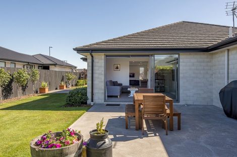 Photo of property in 76 Aviemore Drive, Marshland, Christchurch, 8083