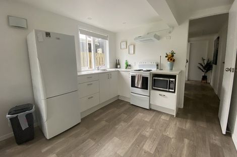 Photo of property in 42 Pitau Road, Mount Maunganui, 3116