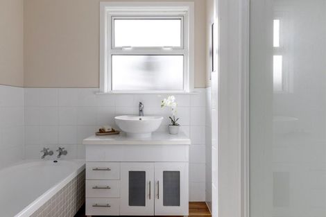 Photo of property in 208 Tamamutu Street, Taupo, 3330