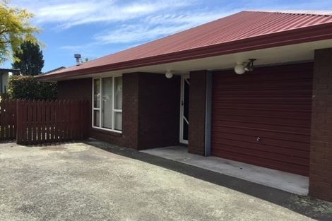 Photo of property in 2/395 Ilam Road, Bryndwr, Christchurch, 8053