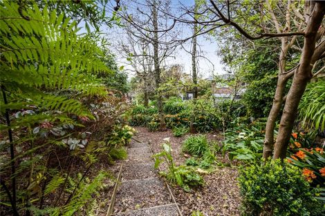 Photo of property in 54 Karina Road, Merrilands, New Plymouth, 4312