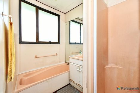 Photo of property in 12 Starforth Place, Henderson, Auckland, 0612