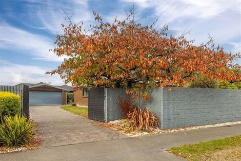 Photo of property in 153 Hawthornden Road, Avonhead, Christchurch, 8042