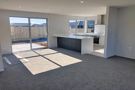 Photo of property in 4 Grey View Grove, Rangiora, 7400