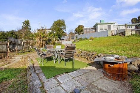 Photo of property in 82 Bell Street, Tawa, Wellington, 5028