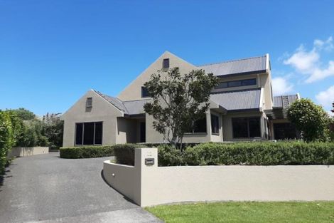 Photo of property in 12 Tupare Place, Highlands Park, New Plymouth, 4312