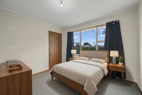 Photo of property in 4 Cabot Place, Flaxmere, Hastings, 4120
