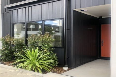 Photo of property in 52 Rangihina Road, Hobsonville, Auckland, 0616