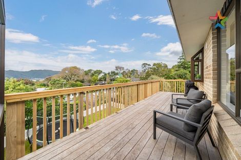 Photo of property in 4 Gainsborough Grove, Belmont, Lower Hutt, 5010