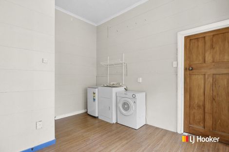 Photo of property in 32 Adderley Terrace, Ravensbourne, Dunedin, 9022