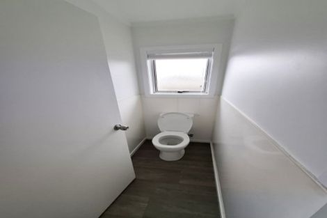 Photo of property in 30 Faith Bullock Place, New Lynn, Auckland, 0600