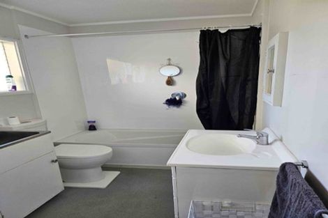 Photo of property in 13a Bedford Street, Northland, Wellington, 6012