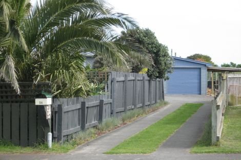 Photo of property in 54 Lee Street, Castlecliff, Whanganui, 4501