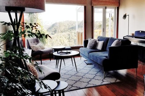 Photo of property in 172 Nevay Road, Karaka Bays, Wellington, 6022