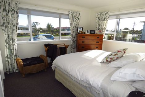 Photo of property in 103 Domett Street, Westport, 7825