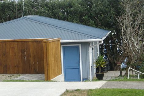 Photo of property in 114a Pioneer Road, Moturoa, New Plymouth, 4310