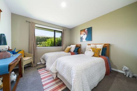 Photo of property in 1 Manorburn Place, Lake Hayes, Queenstown, 9304