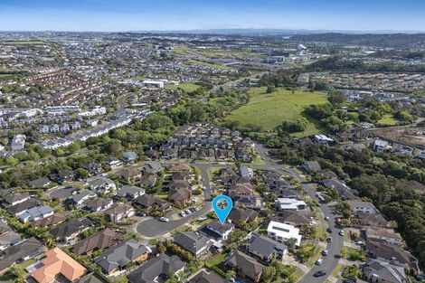 Photo of property in 12 Tekapo Rise, Fairview Heights, Auckland, 0632