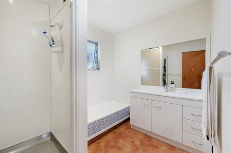Photo of property in 1335b Papamoa Beach Road, Papamoa Beach, Papamoa, 3118