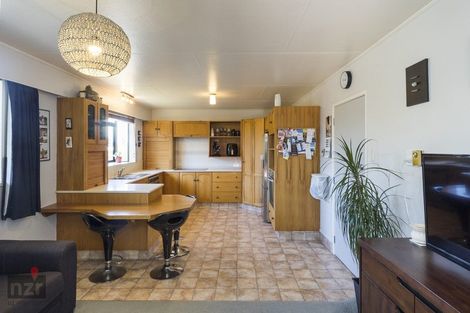 Photo of property in 32 Shelton Place, Feilding, 4702