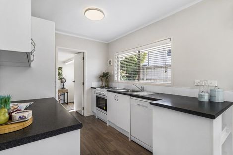 Photo of property in 1/19 Gulf Crest, Bucklands Beach, Auckland, 2012