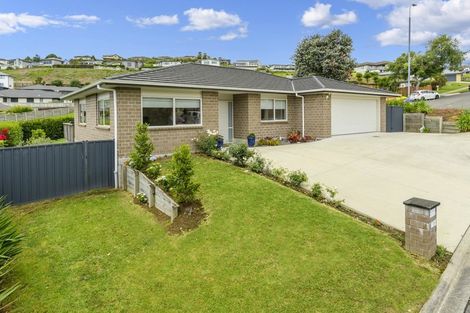 Photo of property in 2 Orion Way, Welcome Bay, Tauranga, 3112