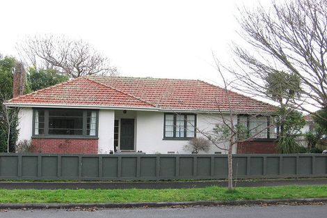 Photo of property in 14 Manuka Street, Hokowhitu, Palmerston North, 4410