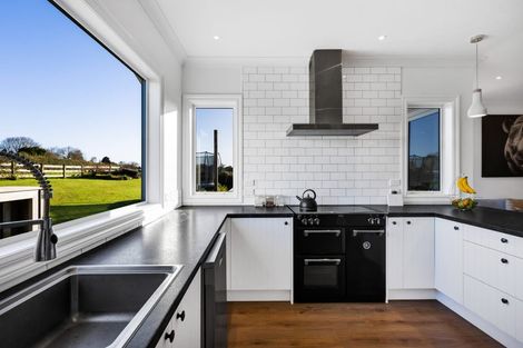 Photo of property in 159 Opunake Road, Stratford, 4391