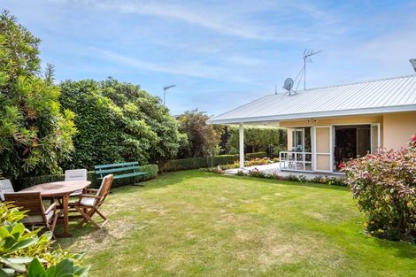 Photo of property in 116 West Street, Greytown, 5712