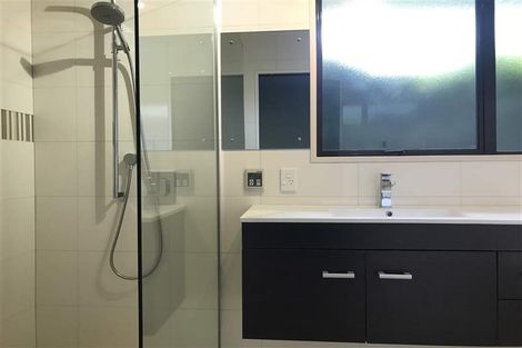 Photo of property in 12 Heaphy Place, Casebrook, Christchurch, 8051