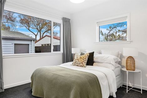 Photo of property in 187 Centaurus Road, Saint Martins, Christchurch, 8022