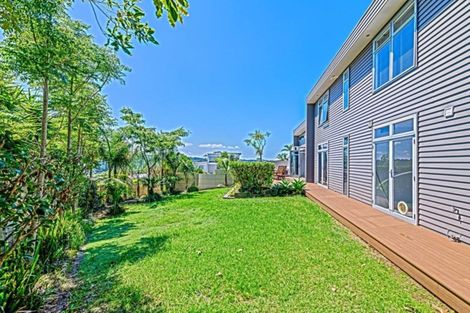 Photo of property in 77 Kittiwake Drive, Schnapper Rock, Auckland, 0632