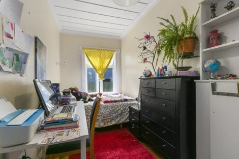 Photo of property in 76 Hautana Street, Woburn, Lower Hutt, 5010