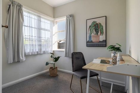 Photo of property in 27 Savage Crescent, West End, Palmerston North, 4412