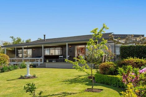 Photo of property in 54 Links View Drive, Omokoroa, 3114
