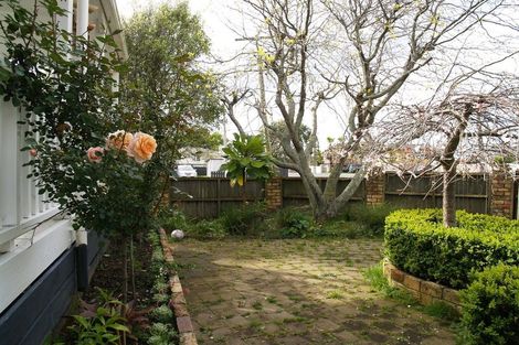 Photo of property in 2a Waller Avenue, Bucklands Beach, Auckland, 2012