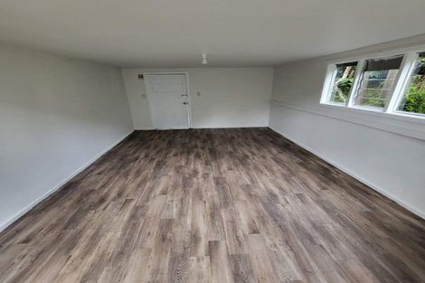 Photo of property in 22 Mudgeways Road, Massey, Auckland, 0614