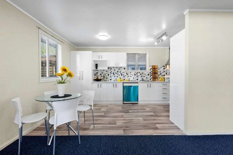 Photo of property in 2/7 Manuia Road, Takanini, 2112