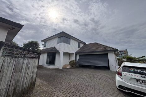 Photo of property in 2/15 Dunn Place, Farm Cove, Auckland, 2010
