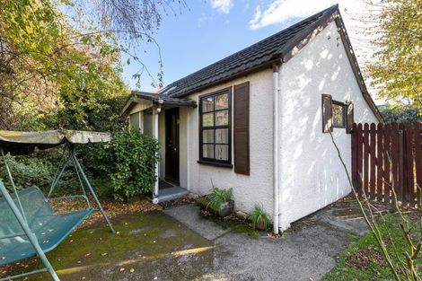 Photo of property in 37 Somerset Crescent, Spreydon, Christchurch, 8024