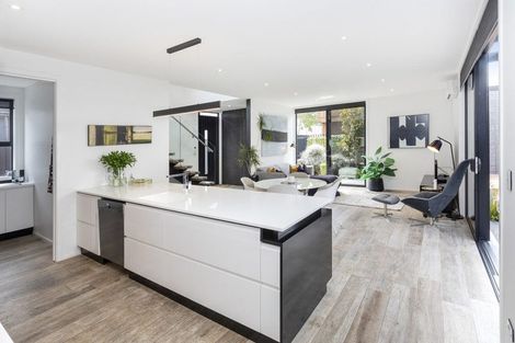 Photo of property in 43a Gracefield Avenue, Christchurch Central, Christchurch, 8013
