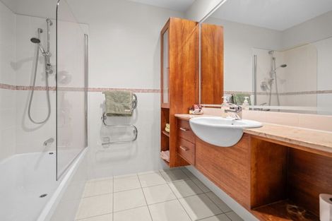 Photo of property in 4/29 Third Avenue, Tauranga, 3110