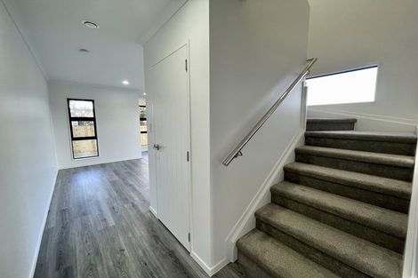 Photo of property in 65c Manuroa Road, Takanini, 2112