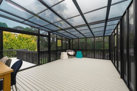 Photo of property in 9 West Harbour Drive, West Harbour, Auckland, 0618